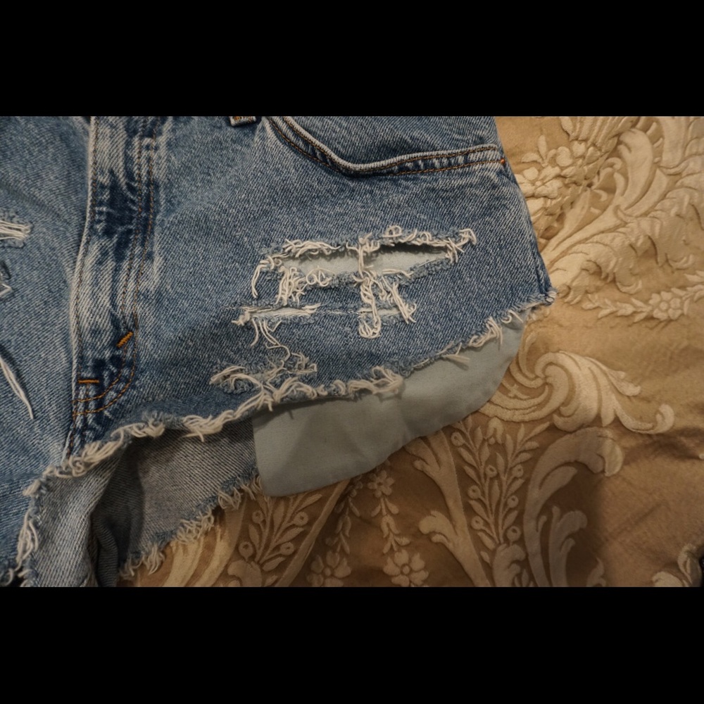 Shorts - Picture 2 of 6